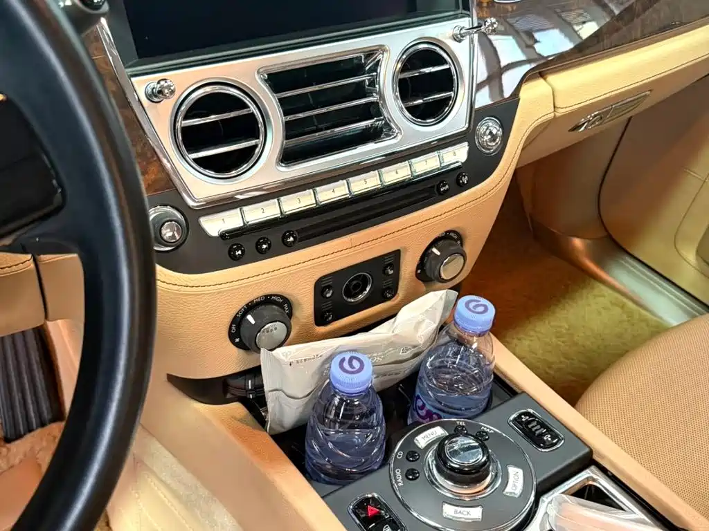 Rolls-Royce Ghost — миниатюра 7