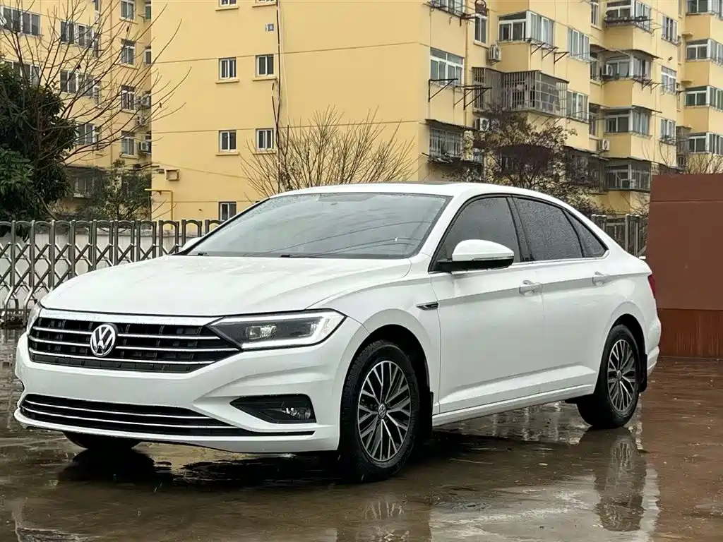 Volkswagen Sagitar 2021
