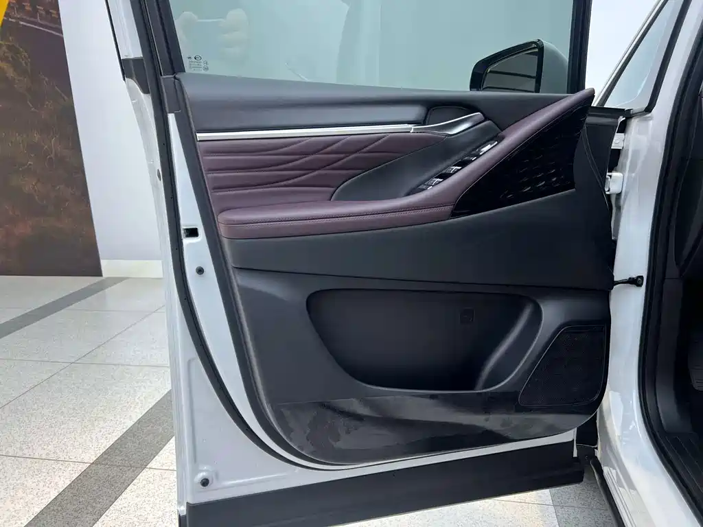 GAC Motor Trumpchi M8 — миниатюра 9
