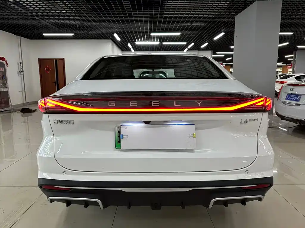 GEELY GALAXY GALAXY L6