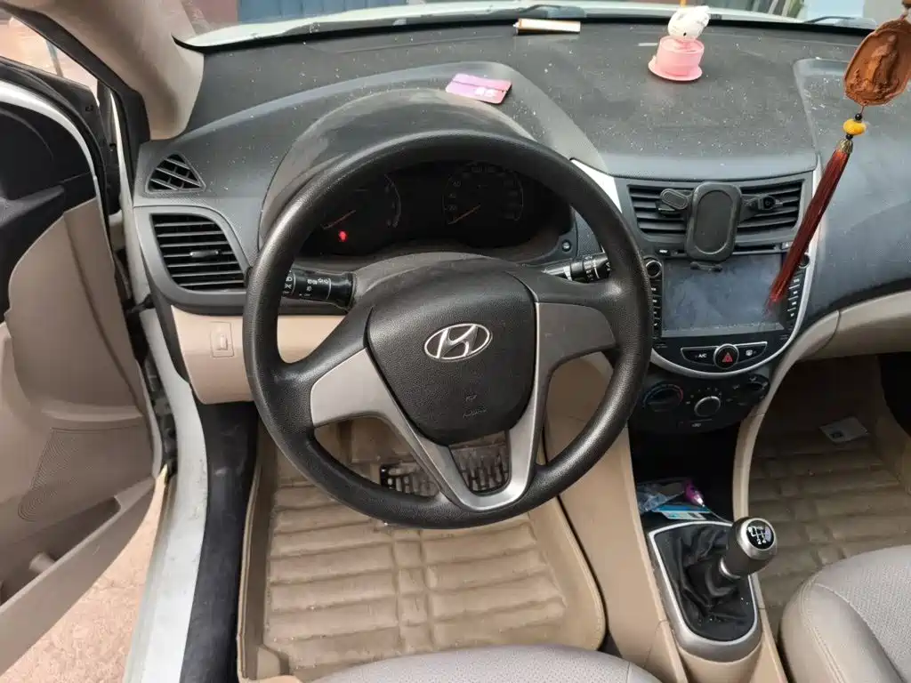 Hyundai Verna — миниатюра 11
