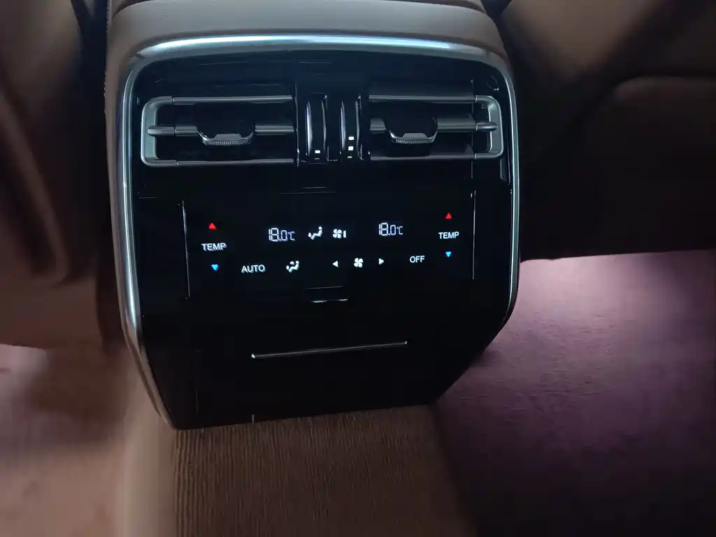 Hongqi H9 2021 2.5T