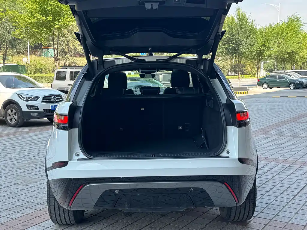 Land Rover Velar — миниатюра 18