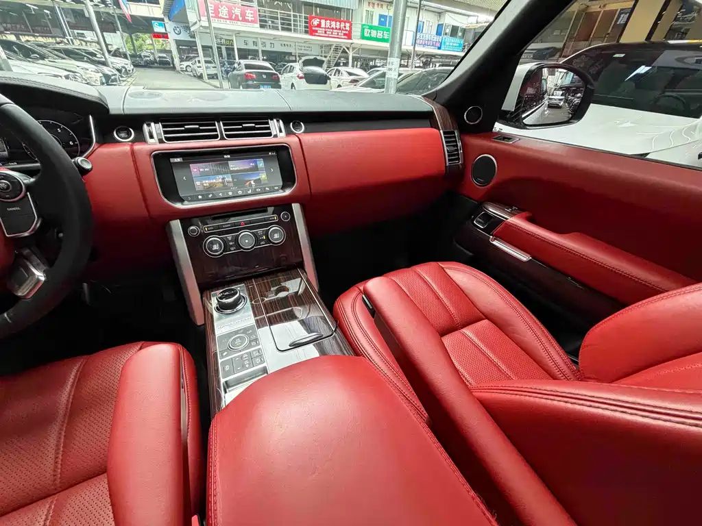 Land Rover Range Rover — миниатюра 28
