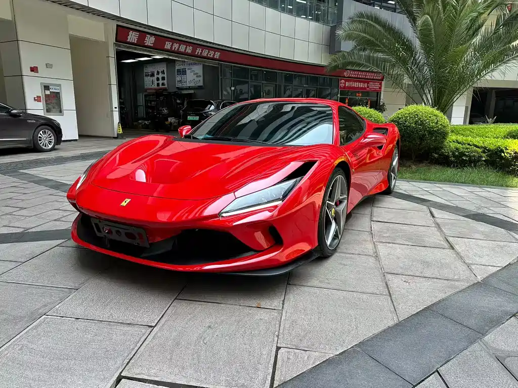 Ferrari F8 2023