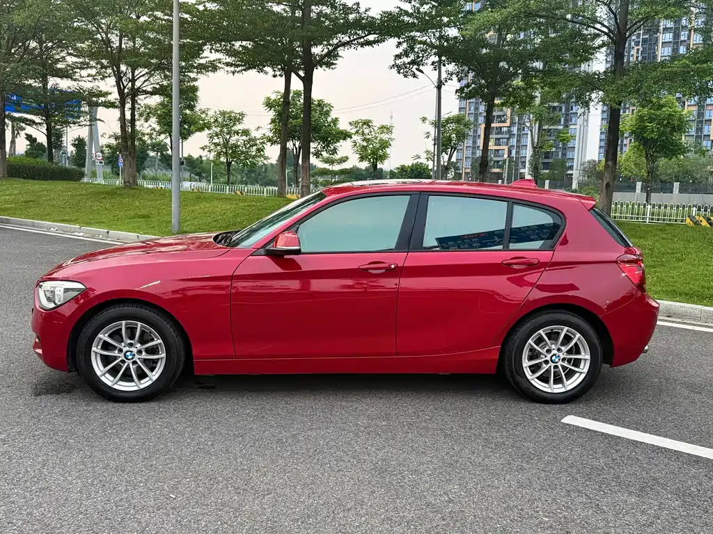 BMW 1 Series (Import) — миниатюра 2