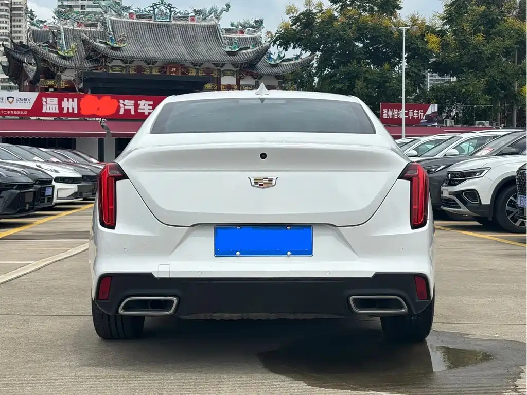 CADILLAC  CT4