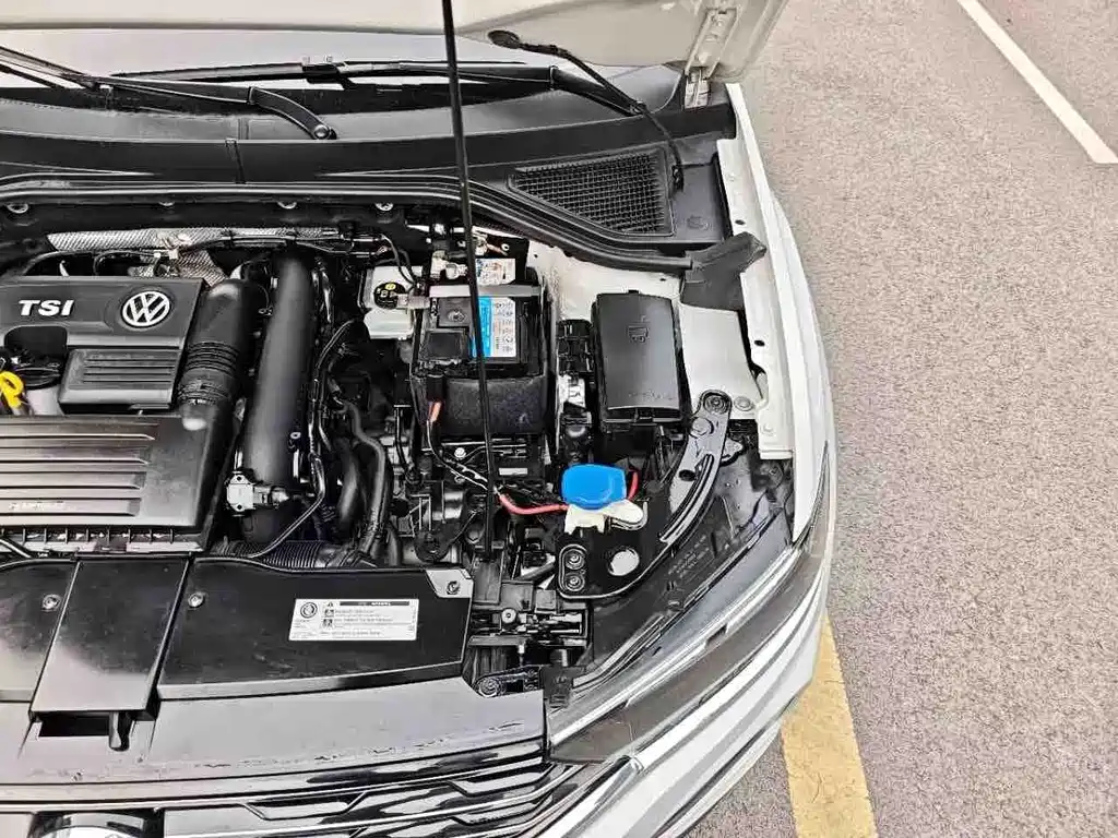 Volkswagen T-Roc — миниатюра 11