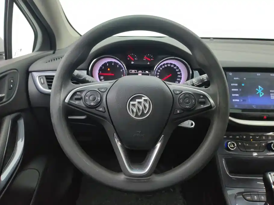 Buick Verano Hatchback 15S Auto Leading Type, фото 15