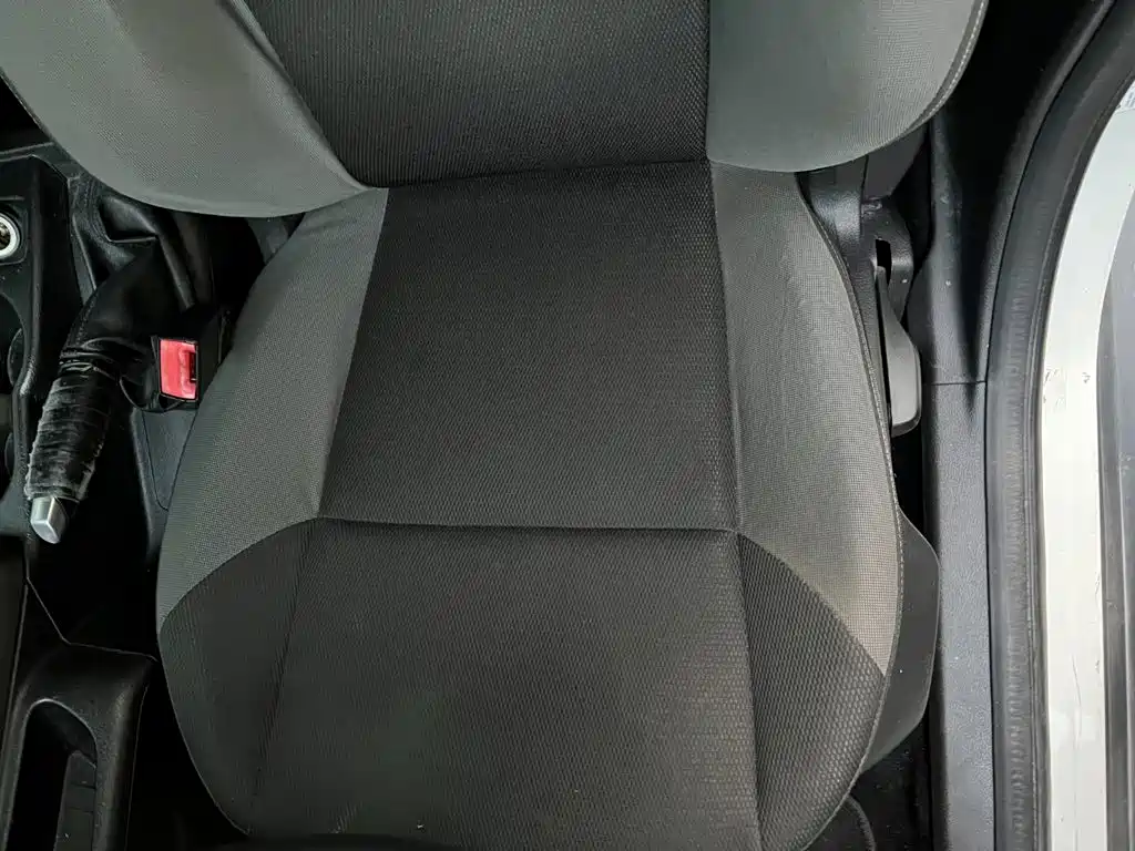 Ford Focus — миниатюра 14