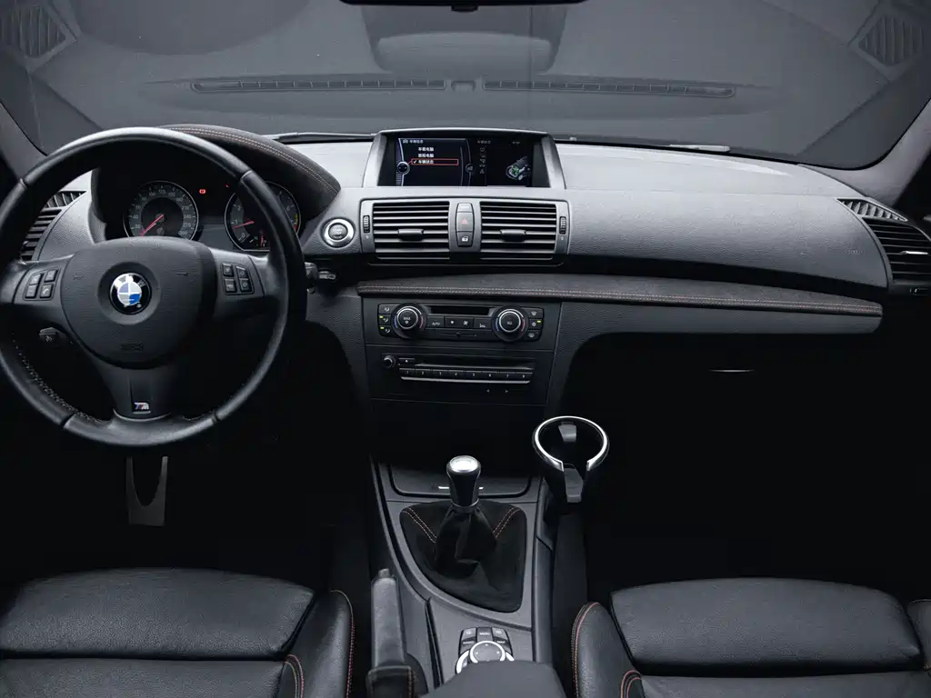 BMW 1 Series M — миниатюра 24