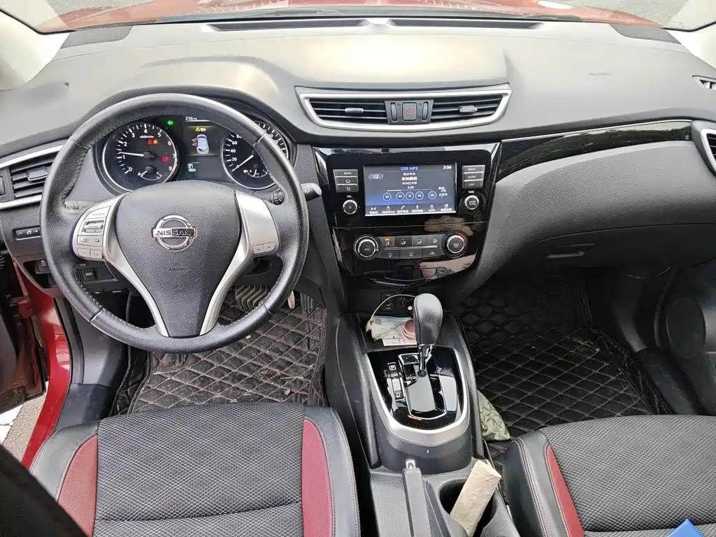 Nissan Qashqai — миниатюра 6