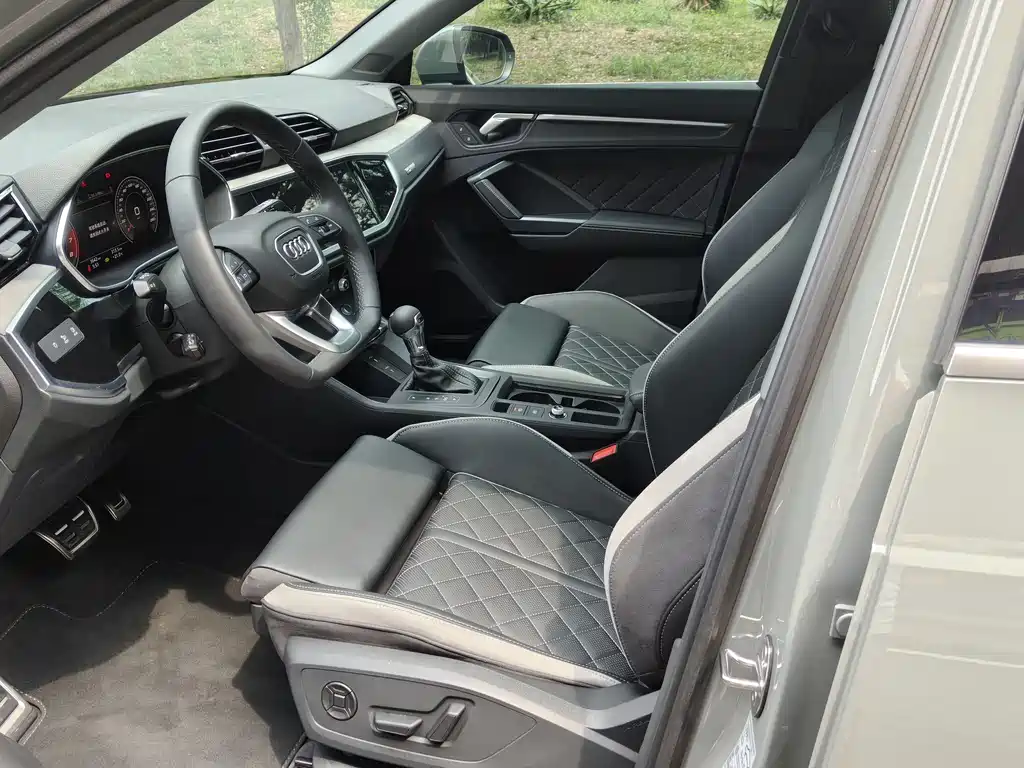 Audi Q3 2025 quattro 45 35TFSI Fashion
