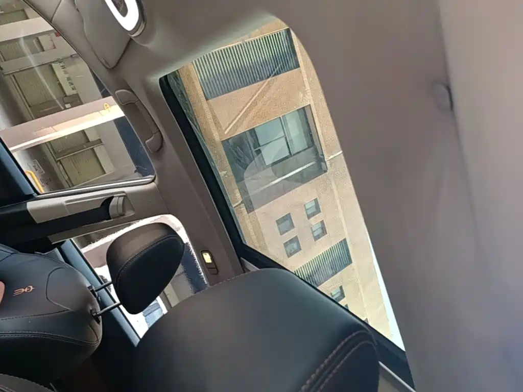 BYD Song — миниатюра 18