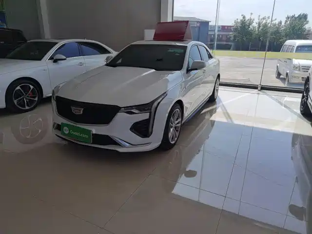 CADILLAC CT4
