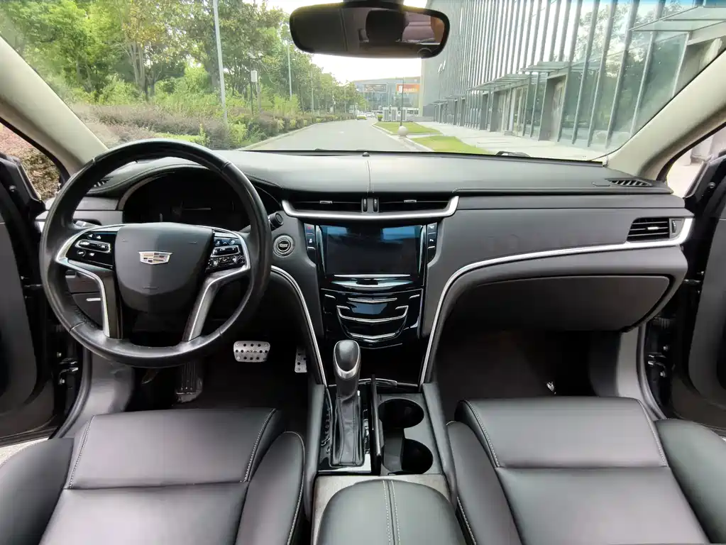 Cadillac XTS — миниатюра 8