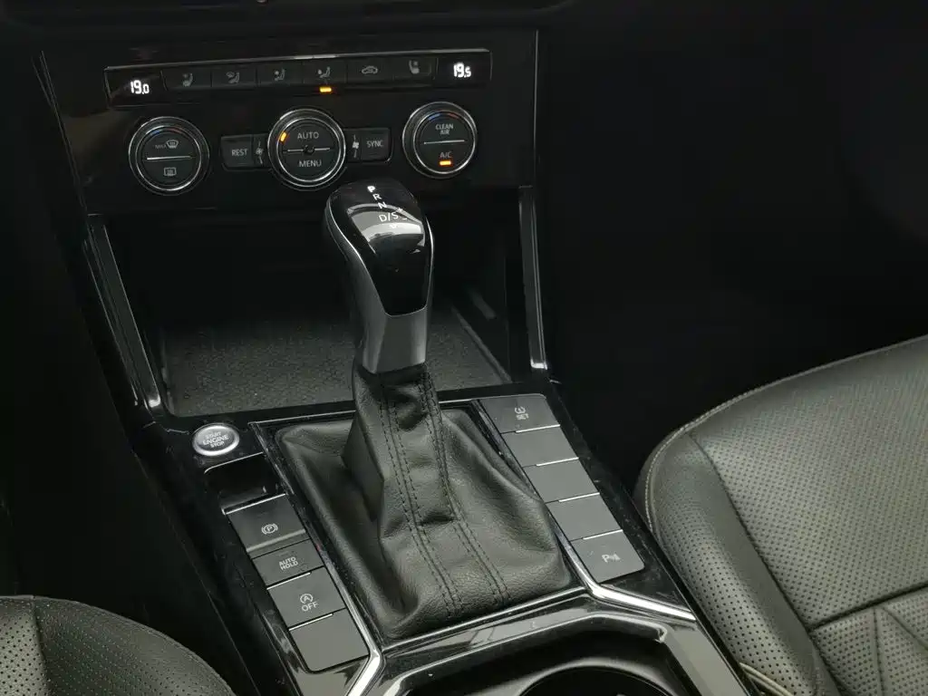 Volkswagen Passat — миниатюра 13