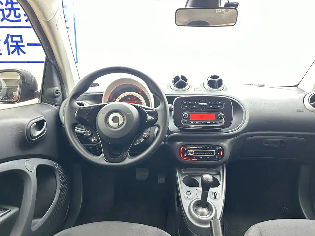 smart Smart Fortwo — миниатюра 14