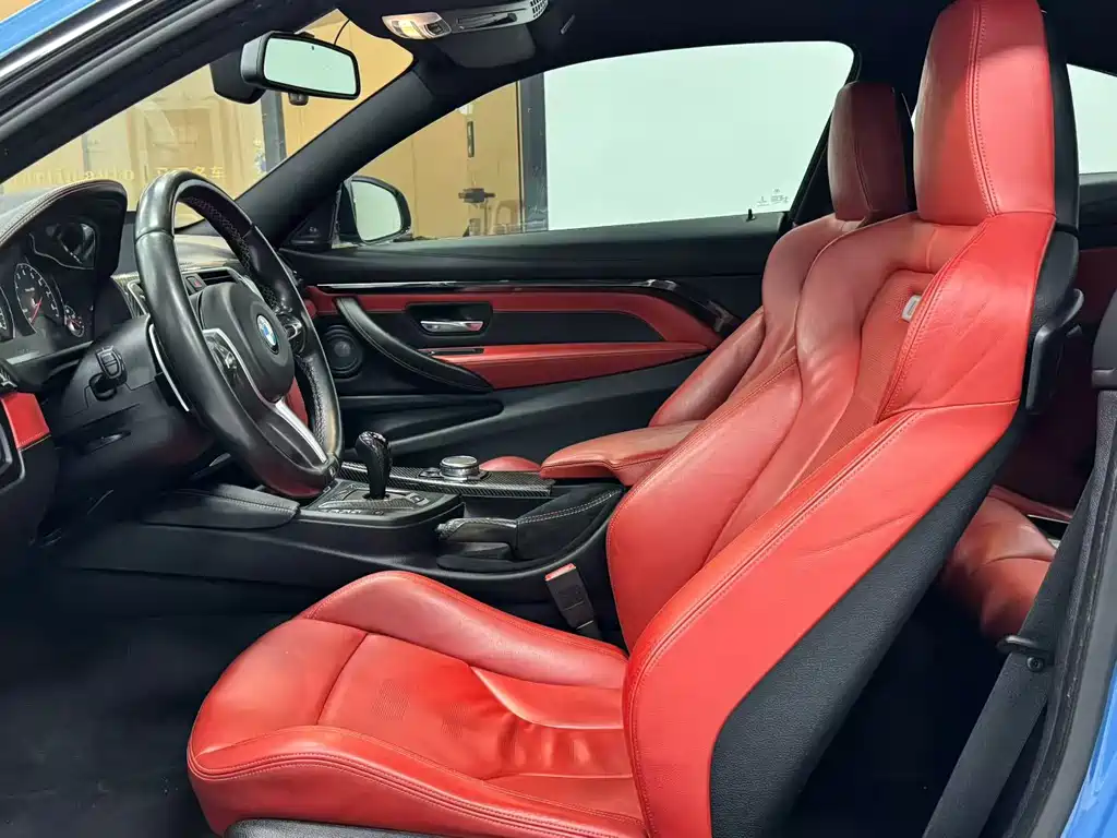 BMW M4 — миниатюра 5