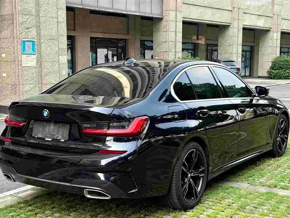 BMW 3 Series — миниатюра 9