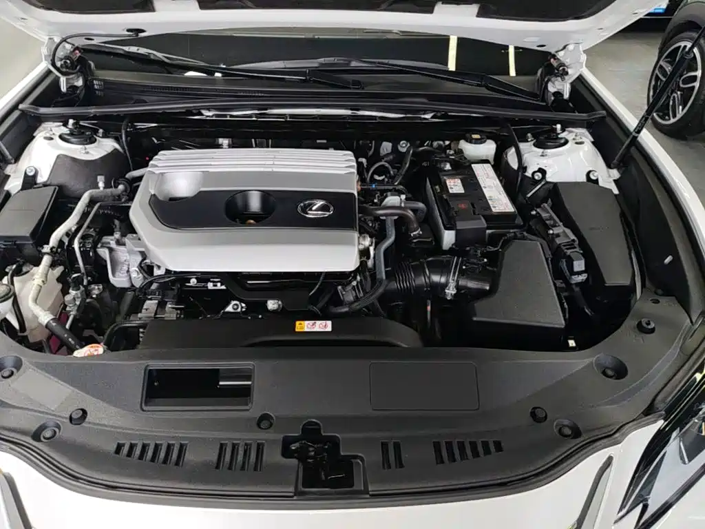 Lexus ES — миниатюра 10