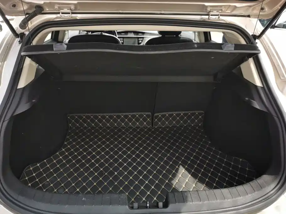 Geely Emgrand GS — миниатюра 4