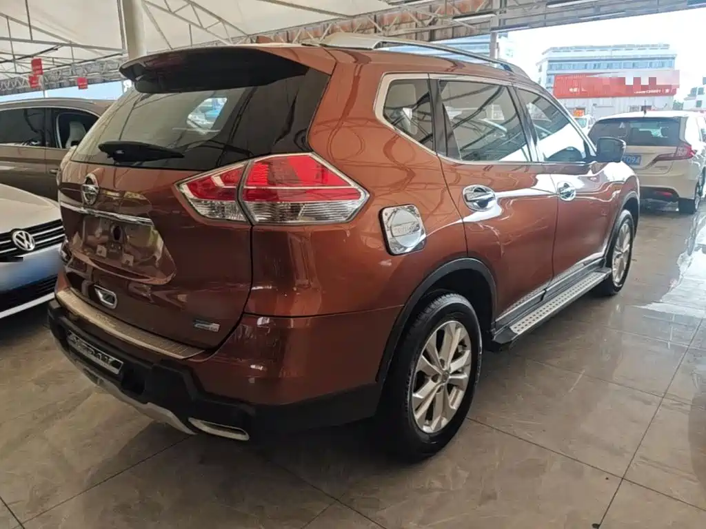 Nissan X-Trail — миниатюра 7