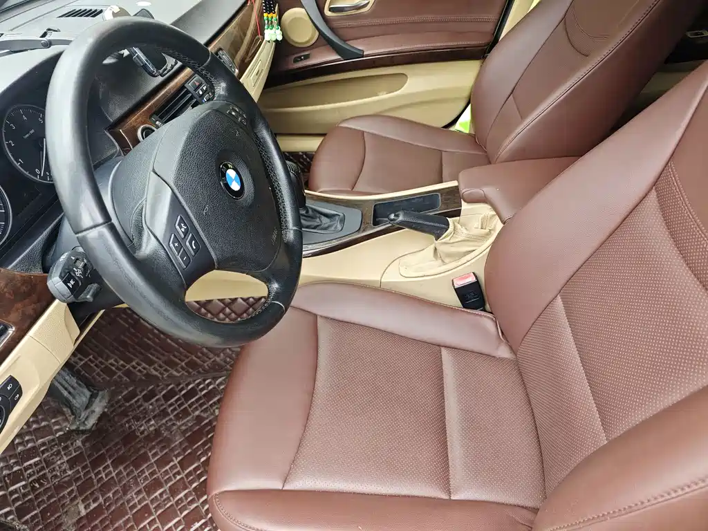 BMW 3 Series 3 2012 320i Luxury