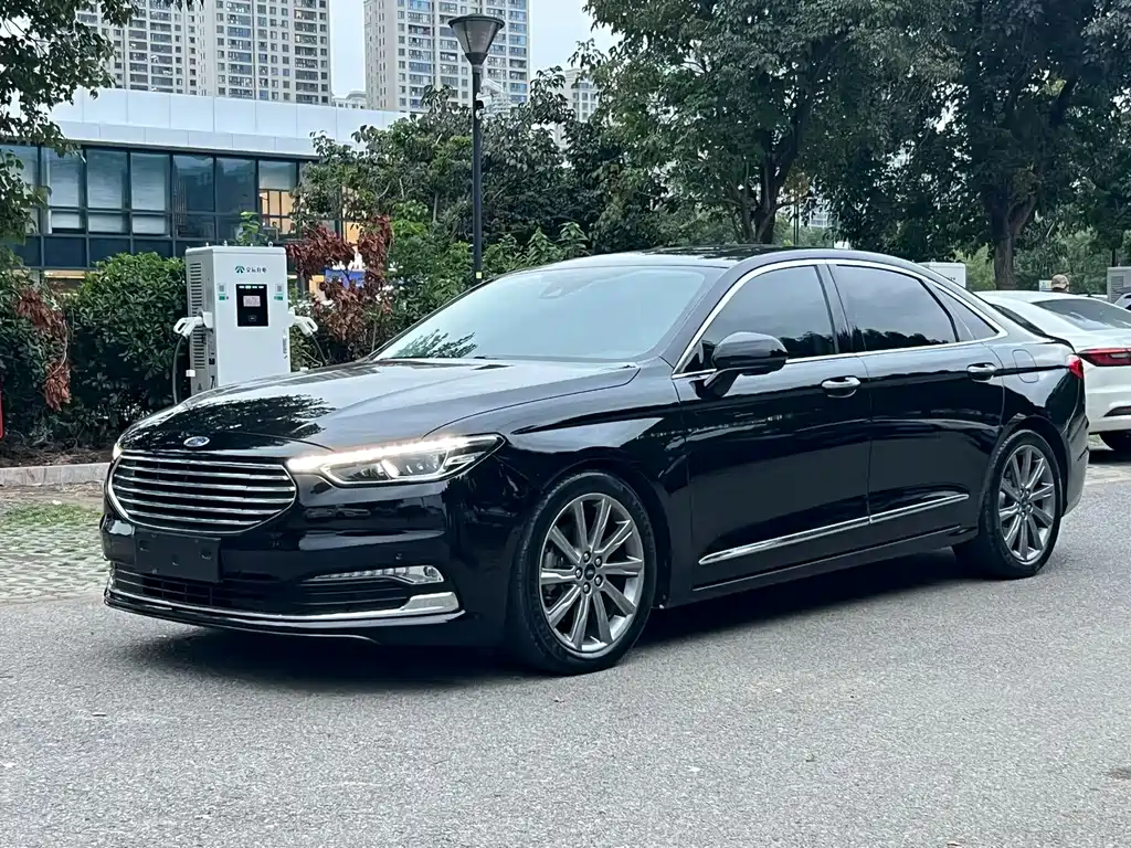 Ford Taurus
