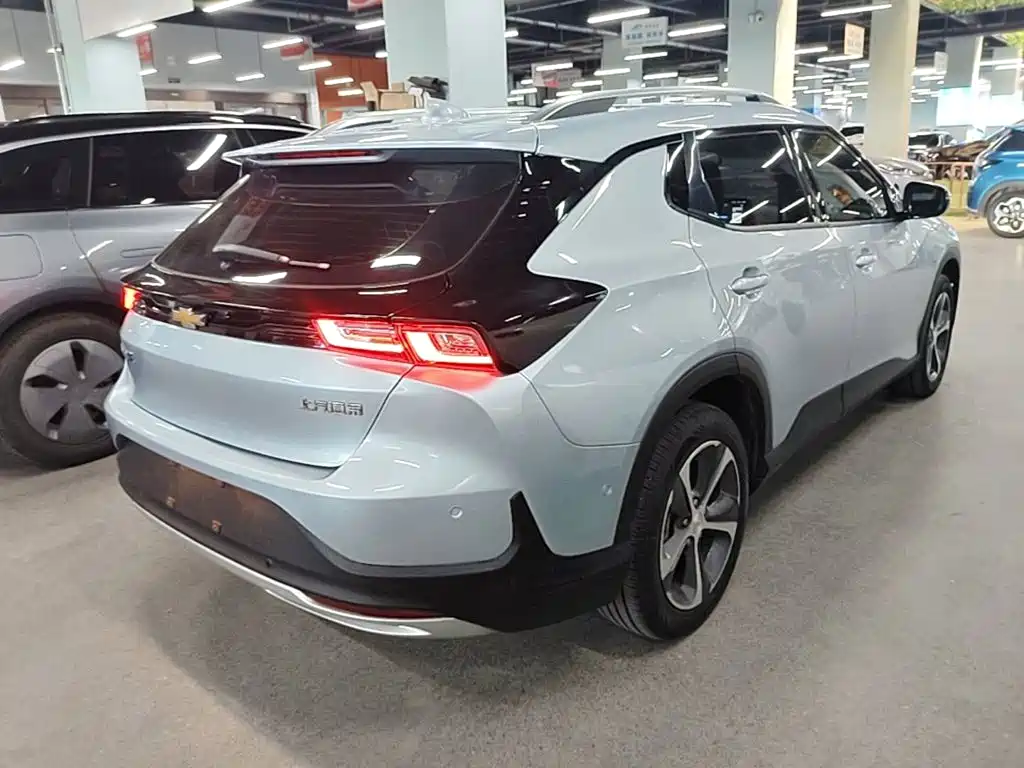 Chevrolet Menlo — миниатюра 7