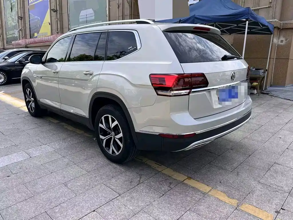 Volkswagen Teramont — миниатюра 6