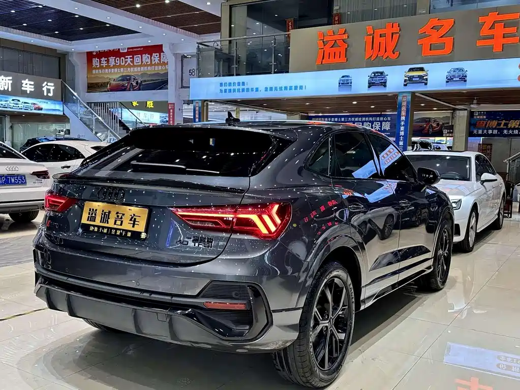 Audi Q3 Sportback — миниатюра 13