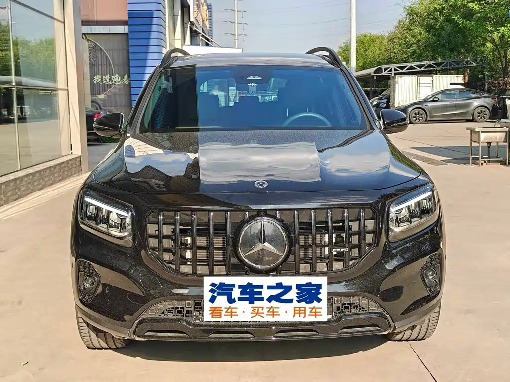 Mercedes-Benz GLB — миниатюра 2