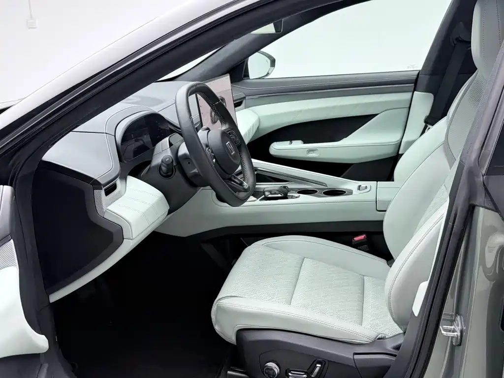 ZEEKR EXTREME KRYPTON 001