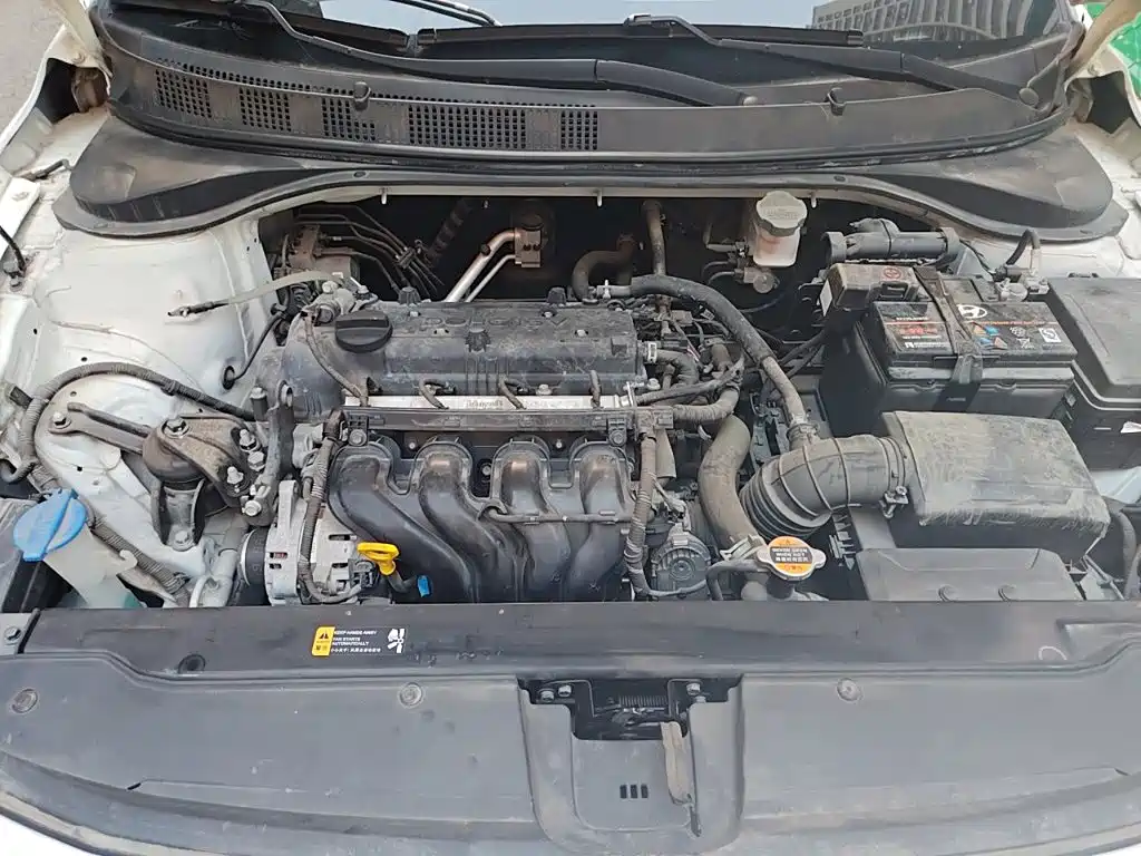 Hyundai Elantra — миниатюра 16