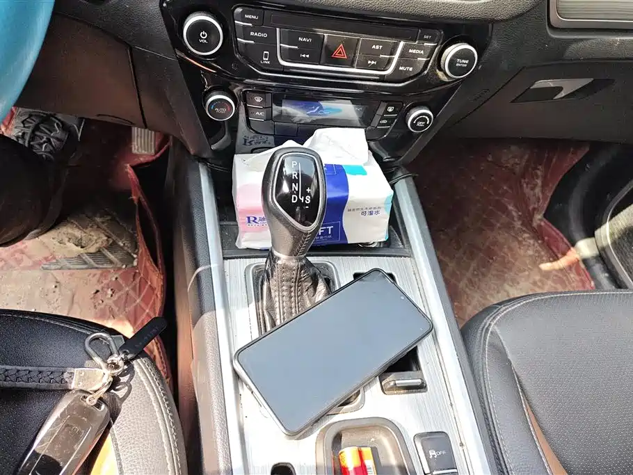 GEELY AUTOMOBILE VISION X6