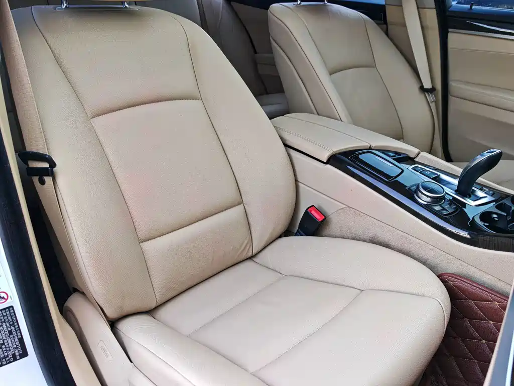 BMW 5 Series — миниатюра 18