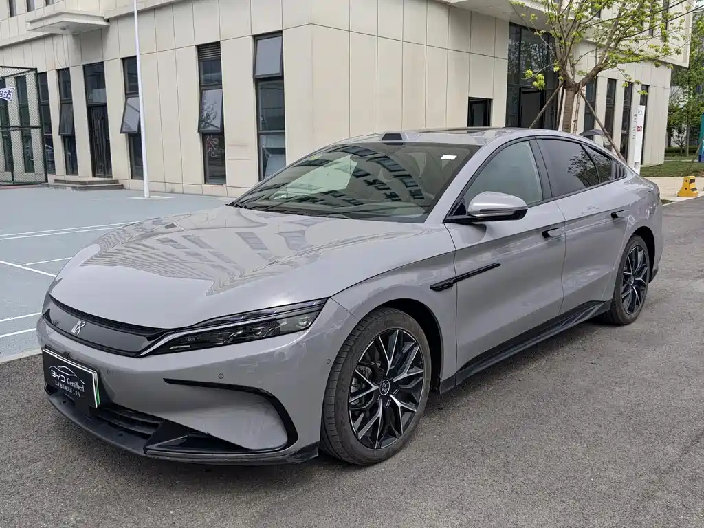 2025 BYD Han - zdjęcie 1 z 15