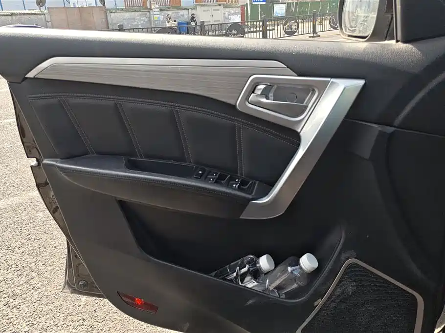 GEELY AUTOMOBILE VISION X6