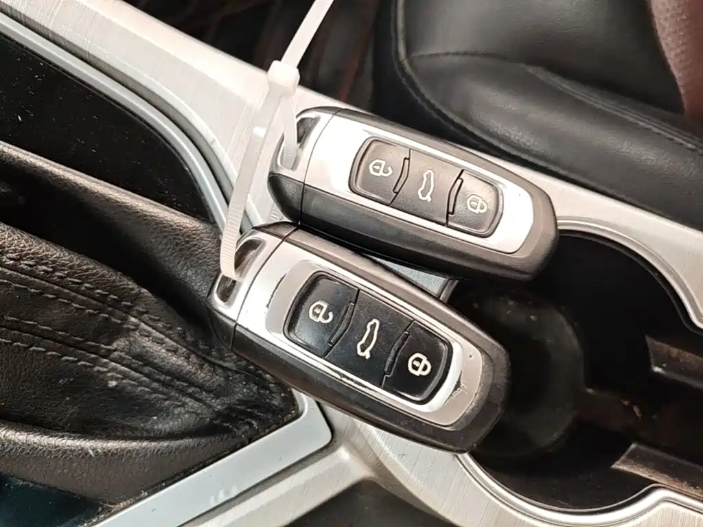 Geely Vision — миниатюра 9