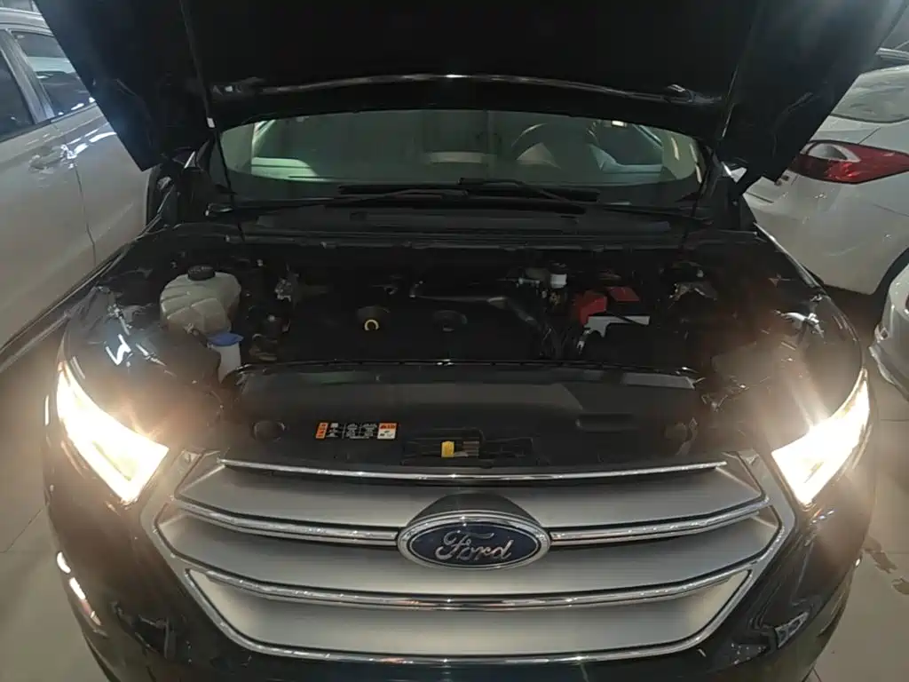 Ford Edge — миниатюра 20