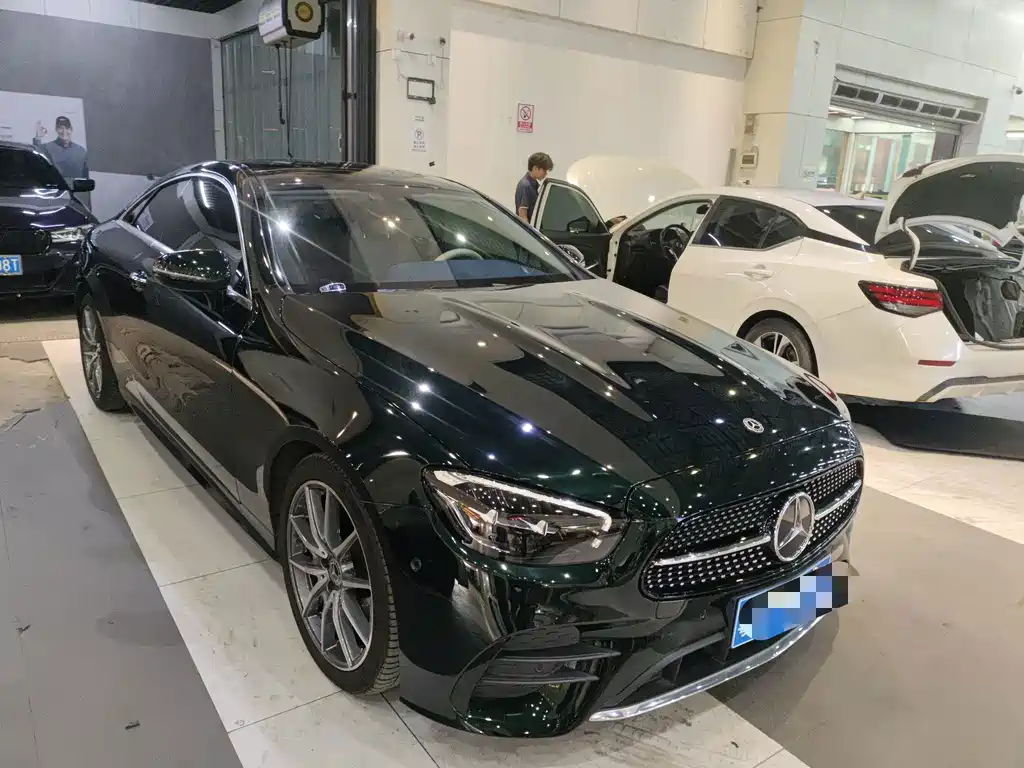 Mercedes-Benz E-Class (Import) — миниатюра 2