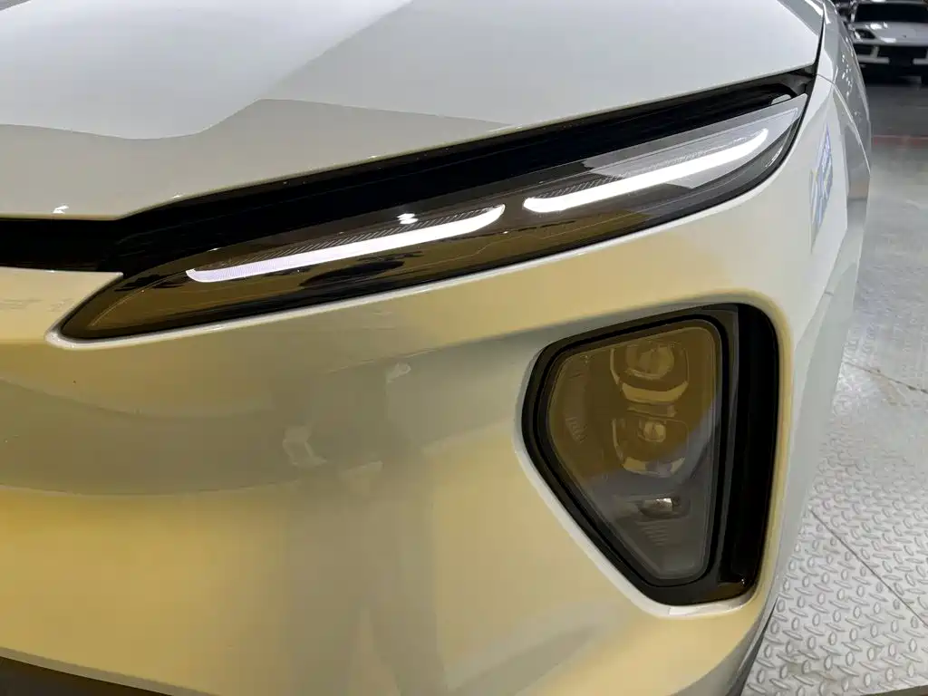 NIO ES6 — миниатюра 8