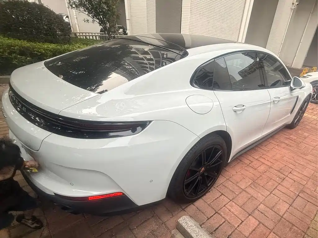 Porsche Panamera — миниатюра 5