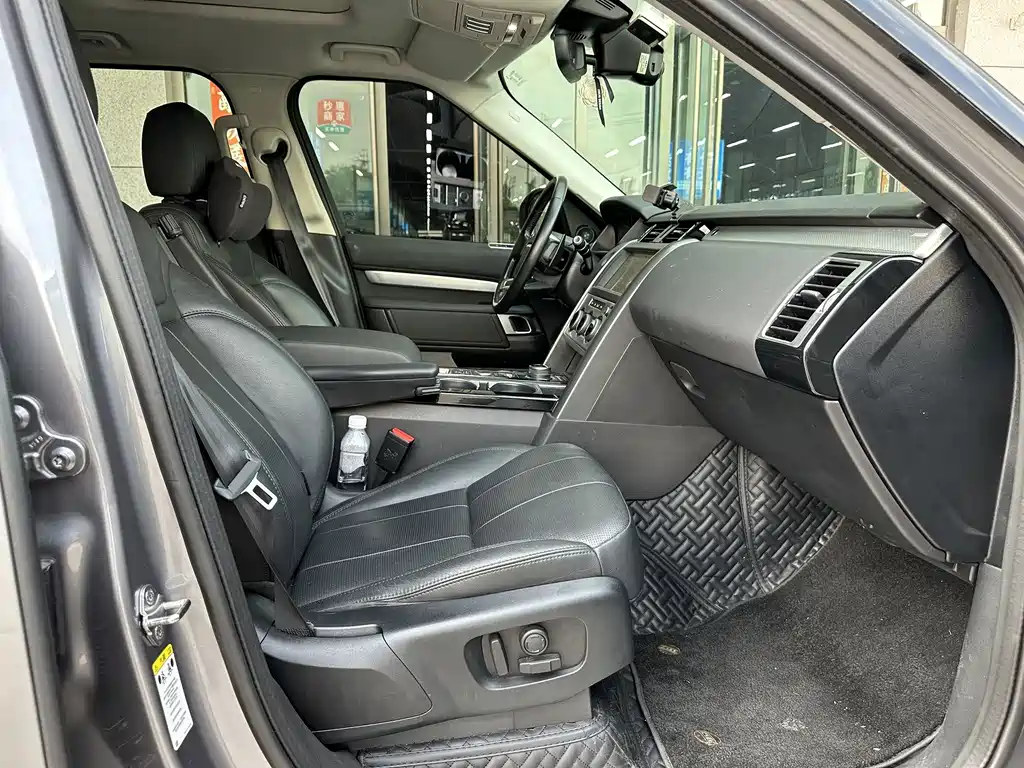 Land Rover Discovery — миниатюра 8