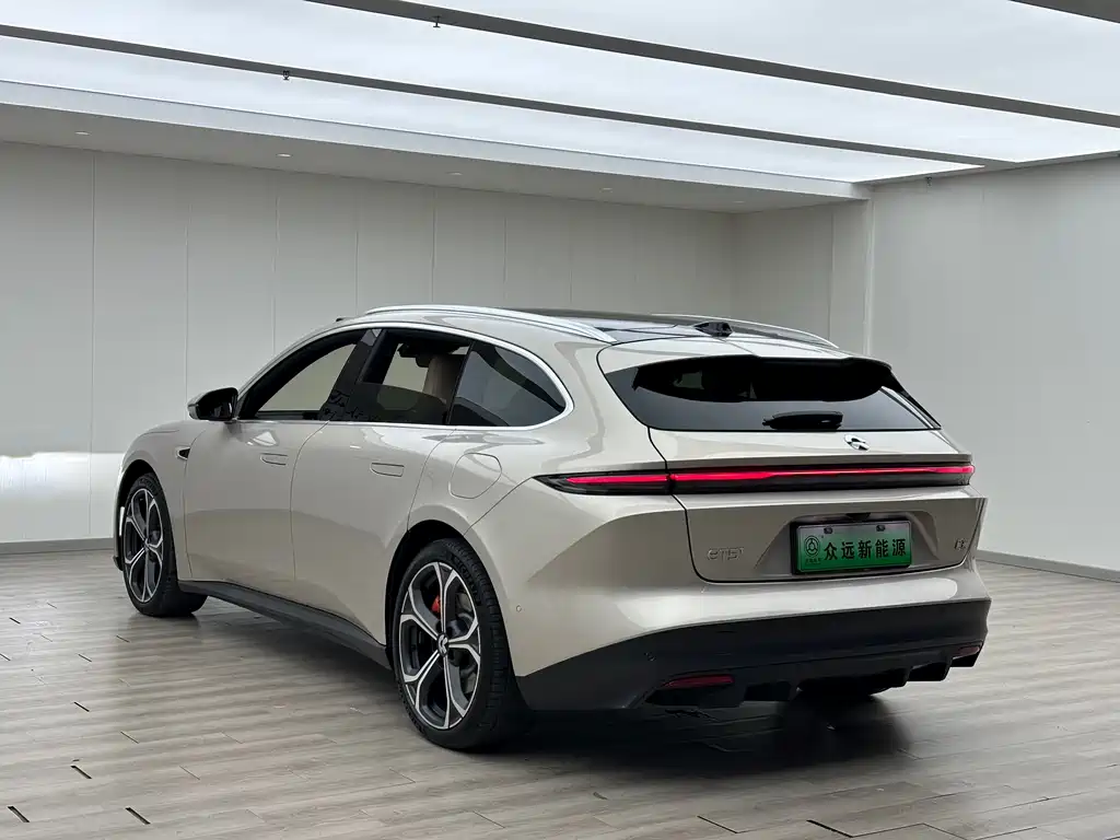 NIO NIO ET5T