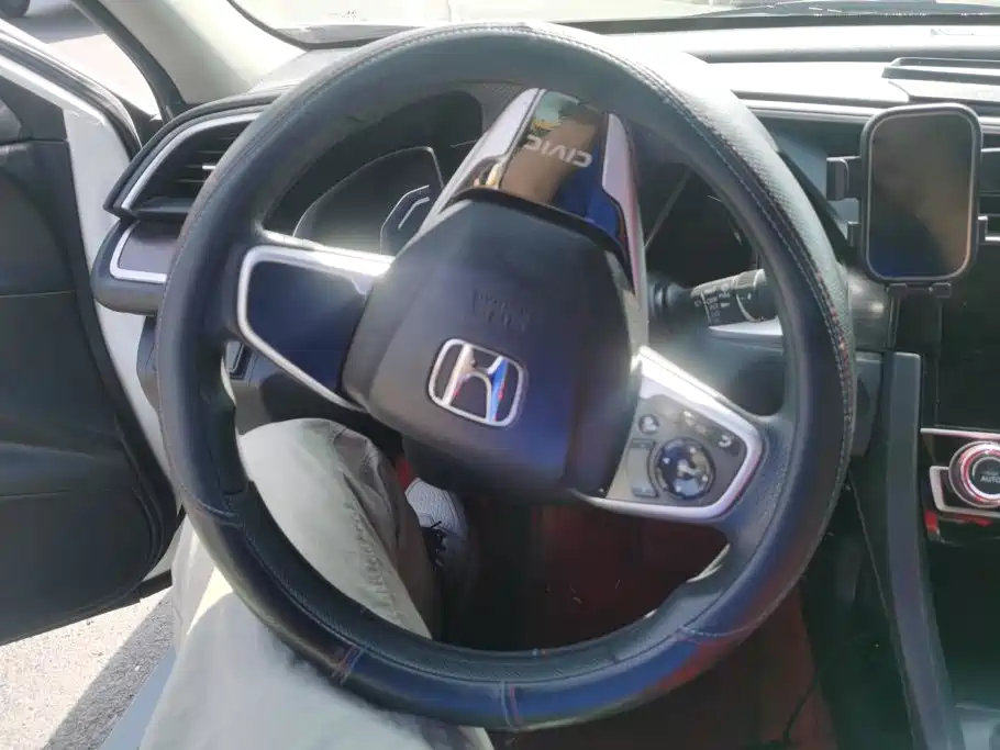 Honda Civic — миниатюра 15