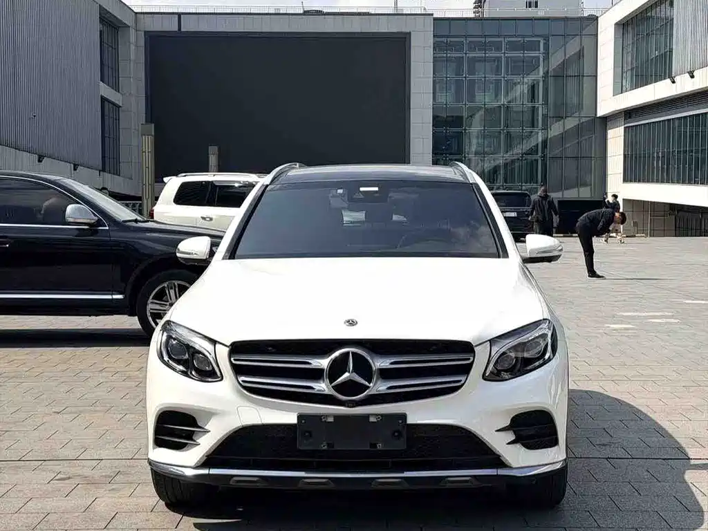 Mercedes-Benz GLC 2017 GLC 300 4MATIC