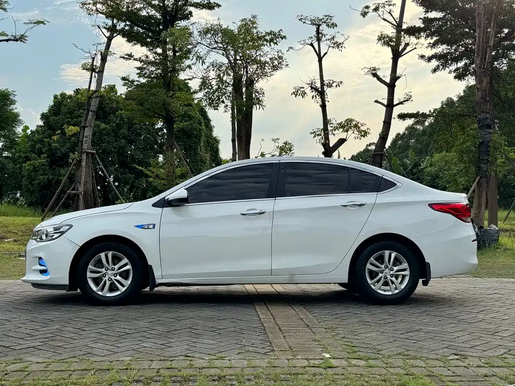 Chevrolet Cavalier 2016 1.5L AT