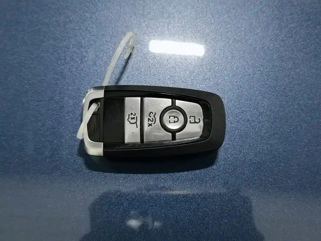 Ford Mustang Mach-E — миниатюра 19
